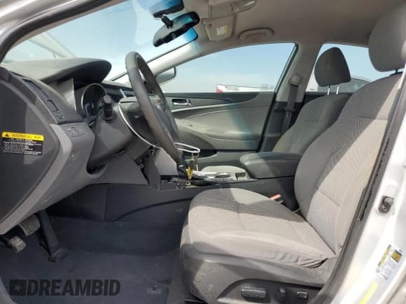 ✅ 2013 Hyundai Sonata GL • VIN: 5NPEB4AC3DH520976 • Лот: 49156895. Опубликован ранее на Copart с пробегом 66 807 миль. Бесплатный доступ к архиву аукционных продаж из США и подробный отчёт об истории автомобиля на DreamBid. Изображение 7.