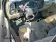 2002 Chevrolet Silverado 1500 с VIN 1GCEC14W42Z322785, выставлен на аукционе Copart как лот 81388455 с пробегом 380 228 миль миль и Списание • Salvage title. История ставок и продаж доступна на DreamBid. Изображение 8.