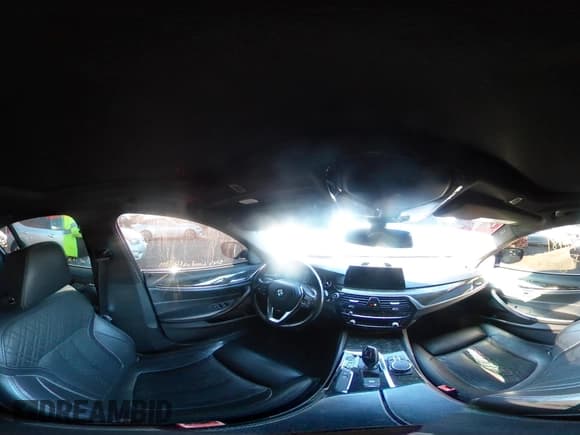 ✅ 2017 BMW 5 Series 540i xDrive • VIN: WBAJE7C38HG479241 • Лот: 43596981. Опубликован ранее на IAAI с пробегом 128 732 миль. Бесплатный доступ к архиву аукционных продаж из США и подробный отчёт об истории автомобиля на DreamBid. Изображение 18.