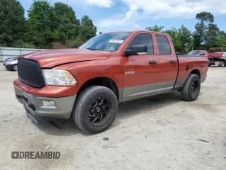 ✅ 2009 Dodge 1500 Sport • VIN: 1D3HV18TX9S743878 • Lot: 59847825. Wystawiony na Copart z przebiegiem 166 821 mil. Bezpłatny archiwum sprzedaży aukcyjnych z USA i szczegółowy raport historii pojazdu na DreamBid. Zdjęcie 1.