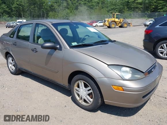 ✅ 2003 Ford Focus SE • VIN: 1FAFP34Z03W319082 • Lot: 42821718. Wystawiony na IAAI z przebiegiem 172 797 mil. Bezpłatny archiwum sprzedaży aukcyjnych z USA i szczegółowy raport historii pojazdu na DreamBid. Zdjęcie 1.