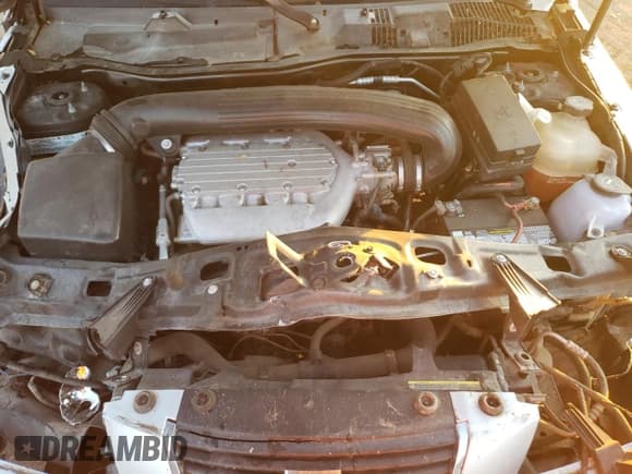 ✅ 2006 Saturn VUE • VIN: 5GZCZ63426S851880 • Lot: 83087594. Wystawiony na Copart z przebiegiem 138 327 mil. Bezpłatny archiwum sprzedaży aukcyjnych z USA i szczegółowy raport historii pojazdu na DreamBid. Zdjęcie 11.