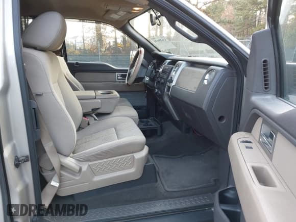 ✅ 2010 Ford F-150 XL • VIN: 1FTEX1C80AFB76120 • Lot: 43683659. Listed on IAAI with 267,229 mi. Free auction sales archive from the USA and detailed vehicle history report at DreamBid. Image 5.