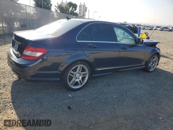 ✅ 2008 Mercedes-Benz C 300 Sport • VIN: WDDGF54X18F066430 • Лот: 90754485. Опубликован ранее на Copart с пробегом 214 700 миль. Бесплатный доступ к архиву аукционных продаж из США и подробный отчёт об истории автомобиля на DreamBid. Изображение 3.