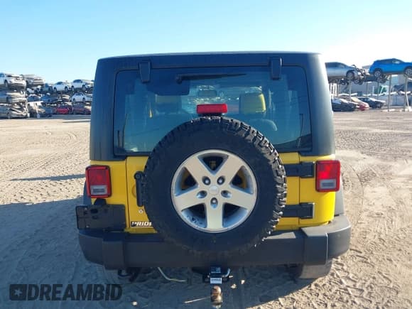 ✅ 2015 Jeep Wrangler Sport • VIN: 1C4AJWAG4FL542631 • Lot: 43701197. Listed on IAAI with 166,531 mi. Free auction sales archive from the USA and detailed vehicle history report at DreamBid. Image 17.