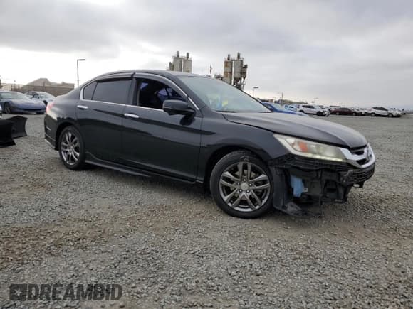✅ 2015 Honda Accord Touring • VIN: 1HGCR3F92FA021396 • Лот: 82262265. Опубликован ранее на Copart с пробегом 137 981 миль. Бесплатный доступ к архиву аукционных продаж из США и подробный отчёт об истории автомобиля на DreamBid. Изображение 4.