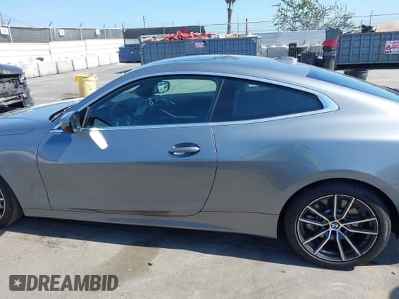 ✅ 2025 BMW 4 Series 430i • VIN: WBA43DA00SCS10563 • Lot: 42510336. Listed on IAAI with 20,810 mi. Free auction sales archive from the USA and detailed vehicle history report at DreamBid. Image 14.