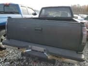 ✅ 1996 Chevrolet Silverado 1500 • VIN: 1GCEK14R0TZ215568 • Лот: 92440775. Опубликован ранее на Copart с пробегом 206 842 миль. Бесплатный доступ к архиву аукционных продаж из США и подробный отчёт об истории автомобиля на DreamBid. Изображение 10.