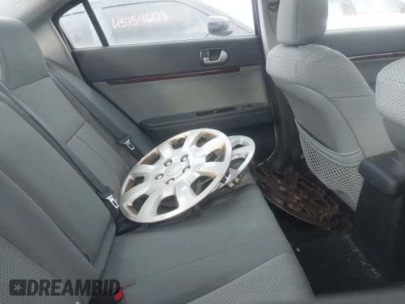 ✅ 2011 Mitsubishi Galant ES • VIN: 4A32B3FF4BE008248 • Lot: 43777777. Listed on IAAI with 102,488 mi. Free auction sales archive from the USA and detailed vehicle history report at DreamBid. Image 8.