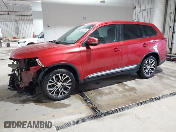 ✅ 2018 Mitsubishi Outlander SE • VIN: JA4AD3A33JZ039563 • Lot: 57807135. Listed on Copart with 215,879 mi. Free auction sales archive from the USA and detailed vehicle history report at DreamBid. Image 1.