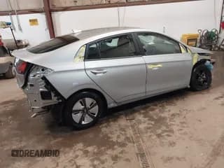 ✅ 2021 Hyundai Ioniq Blue • VIN: KMHC65LC0MU255739 • Lot: 41469705. Wystawiony na IAAI z przebiegiem 26 253 mil. Bezpłatny archiwum sprzedaży aukcyjnych z USA i szczegółowy raport historii pojazdu na DreamBid. Zdjęcie 4.