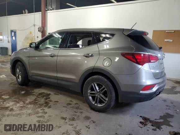 ✅ 2018 Hyundai Santa Fe 2.4L • VIN: 5NMZTDLB0JH082963 • Lot: 70990512. Wystawiony na Copart z przebiegiem 96 185 mil mil. Skorzystaj z bezpłatnego archiwum sprzedaży aukcyjnych z USA i zobacz szczegółowy raport historii pojazdu na DreamBid. Zdjęcie 2.