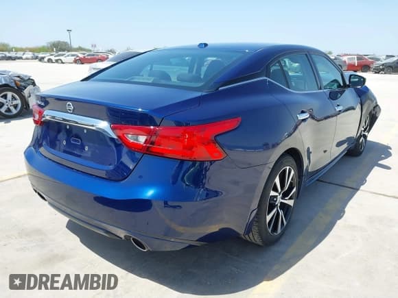 ✅ 2017 Nissan Maxima S • VIN: 1N4AA6AP7HC455539 • Lot: 41826671. Listed on IAAI with 30,890 mi. Free auction sales archive from the USA and detailed vehicle history report at DreamBid. Image 4.