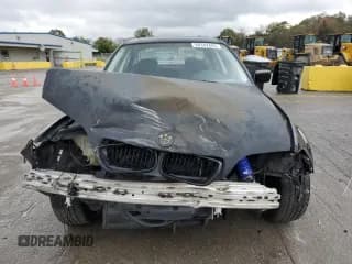 ✅ 2002 BMW 3 Series 325i • VIN: WBAEV33442KL71562 • Lot: 90342485. Wystawiony na Copart z przebiegiem 256 177 mil. Bezpłatny archiwum sprzedaży aukcyjnych z USA i szczegółowy raport historii pojazdu na DreamBid. Zdjęcie 5.