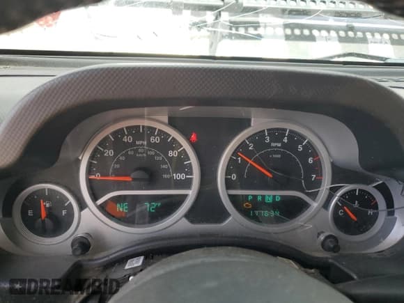 ✅ 2010 Jeep Wrangler Unlimited Sahara • VIN: 1J4BA5H15AL123254 • Lot: 69966695. Wystawiony na Copart z przebiegiem 117 634 mil. Bezpłatny archiwum sprzedaży aukcyjnych z USA i szczegółowy raport historii pojazdu na DreamBid. Zdjęcie 9.