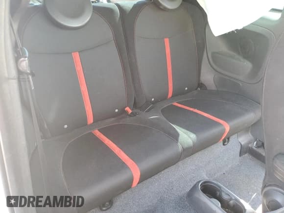 ✅ 2015 FIAT 500 Abarth • VIN: 3C3CFFFH9FT539258 • Лот: 81095445. Опубликован ранее на Copart с пробегом 99 261 миль. Бесплатный доступ к архиву аукционных продаж из США и подробный отчёт об истории автомобиля на DreamBid. Изображение 10.