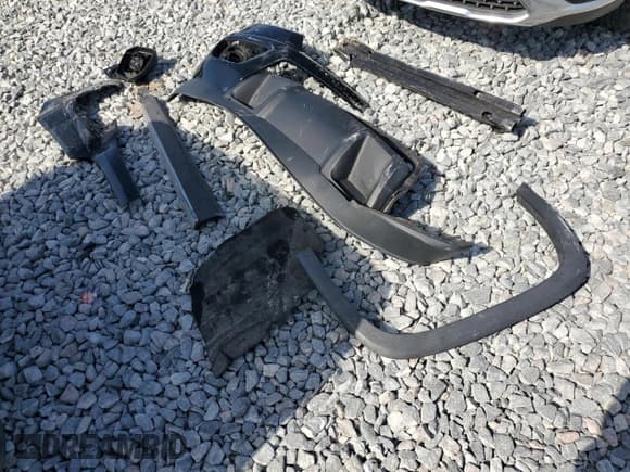 ✅ 2018 Chevrolet Colorado 2WD Work Truck • VIN: 1GCGSBEN4J1166297 • Лот: 54063255. Опубликован ранее на Copart с пробегом 77 956 миль. Бесплатный доступ к архиву аукционных продаж из США и подробный отчёт об истории автомобиля на DreamBid. Изображение 12.