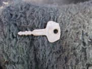 ✅ 1982 Toyota Tercel Deluxe • VIN: JT2AL21E3C4402733 • Lot: 43154157. Wystawiony na IAAI z przebiegiem 143 224 mil. Bezpłatny archiwum sprzedaży aukcyjnych z USA i szczegółowy raport historii pojazdu na DreamBid. Zdjęcie 11.