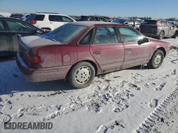 ✅ 1993 Ford Taurus GL • VIN: 1FALP52U2PG147367 • Lot: 42258795. Wystawiony na Copart z przebiegiem 68 209 mil. Bezpłatny archiwum sprzedaży aukcyjnych z USA i szczegółowy raport historii pojazdu na DreamBid. Zdjęcie 3.