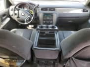 ✅ 2009 Chevrolet Suburban LS • VIN: 1GNFC16J09R194326 • Lot: 69039065. Listed on Copart with 136,859 mi. Free auction sales archive from the USA and detailed vehicle history report at DreamBid. Image 8.