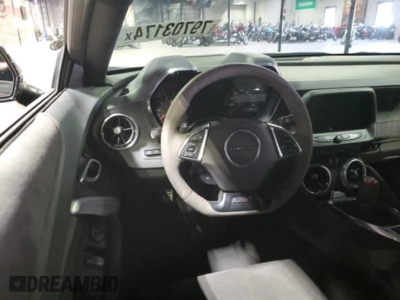 ✅ 2023 Chevrolet Camaro ZL1 • VIN: 1G1FJ1R62P0157102 • Лот: 79703174. Опубликован ранее на Copart с пробегом 12 392 миль. Бесплатный доступ к архиву аукционных продаж из США и подробный отчёт об истории автомобиля на DreamBid. Изображение 5.