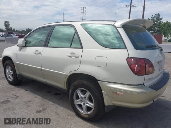 ✅ 2000 Lexus RX 300 • VIN: JT6HF10U9Y0132266 • Lot: 43009397. Wystawiony na IAAI z przebiegiem 175 445 mil. Bezpłatny archiwum sprzedaży aukcyjnych z USA i szczegółowy raport historii pojazdu na DreamBid. Zdjęcie 3.
