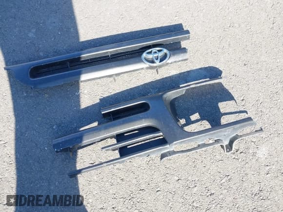 ✅ 1994 Toyota Pickup • VIN: JT4RN81A5R5183586 • Lot: 43734118. Listed on IAAI with 259,243 mi. Free auction sales archive from the USA and detailed vehicle history report at DreamBid. Image 12.