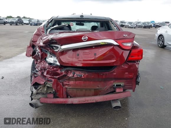 ✅ 2016 Nissan Maxima SV • VIN: 1N4AA6AP7GC381344 • Lot: 43762788. Listed on IAAI with 131,047 mi. Free auction sales archive from the USA and detailed vehicle history report at DreamBid. Image 17.