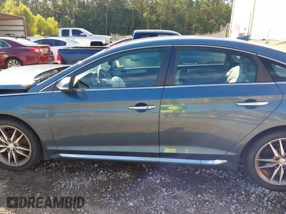 ✅ 2015 Hyundai Sonata Sport • VIN: 5NPE34AB6FH232926 • Lot: 43288971. Wystawiony na IAAI z przebiegiem 116 854 mil. Bezpłatny archiwum sprzedaży aukcyjnych z USA i szczegółowy raport historii pojazdu na DreamBid. Zdjęcie 14.