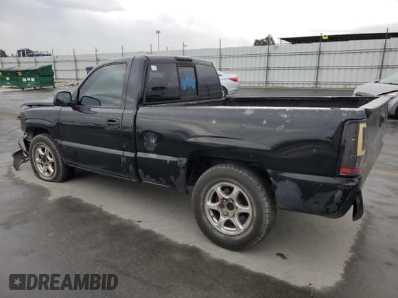 ✅ 2004 Chevrolet Silverado 1500 Work Truck • VIN: 1GCEC14X84Z268421 • Лот: 80115594. Опубликован ранее на Copart с пробегом 255 535 миль. Бесплатный доступ к архиву аукционных продаж из США и подробный отчёт об истории автомобиля на DreamBid. Изображение 2.