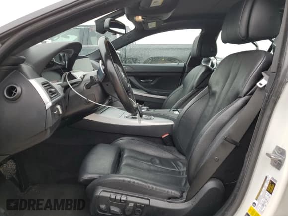 ✅ 2019 BMW 6 Series 640i xDrive • VIN: WBA6D2C52KGT73579 • Lot: 47988833. Wystawiony na Copart z przebiegiem 67 296 mil. Bezpłatny archiwum sprzedaży aukcyjnych z USA i szczegółowy raport historii pojazdu na DreamBid. Zdjęcie 7.