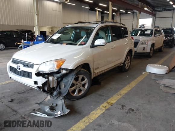 ✅ 2010 Toyota RAV4 Limited • VIN: 2T3DF4DV6AW070189 • Lot: 40824725. Listed on IAAI with 92,294 mi. Free auction sales archive from the USA and detailed vehicle history report at DreamBid. Image 2.