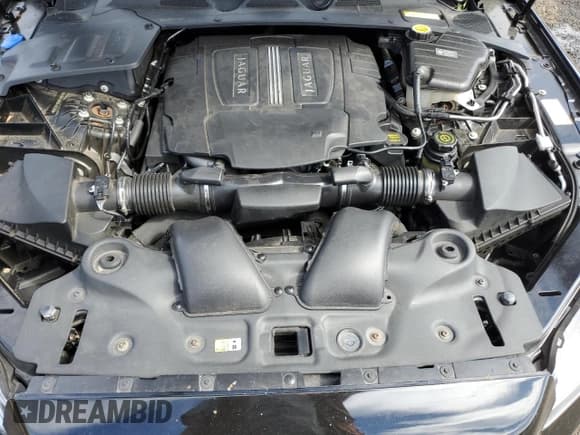 ✅ 2012 Jaguar XJ • VIN: SAJWA1CB5CLV22363 • Lot: 63801315. Listed on Copart with 33,775 mi. Free auction sales archive from the USA and detailed vehicle history report at DreamBid. Image 11.