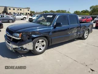 ✅ 2005 Chevrolet Silverado 1500 LS • VIN: 2GCEC13T351157901 • Лот: 74139554. Опубликован ранее на Copart с пробегом 171 388 миль. Бесплатный доступ к архиву аукционных продаж из США и подробный отчёт об истории автомобиля на DreamBid. Изображение 1.