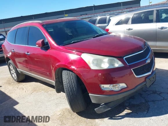 ✅ 2010 Chevrolet Traverse 1LT • VIN: 1GNLRFED3AS143488 • Lot: 43586386. Wystawiony na IAAI z przebiegiem 155 557 mil. Bezpłatny archiwum sprzedaży aukcyjnych z USA i szczegółowy raport historii pojazdu na DreamBid. Zdjęcie 1.