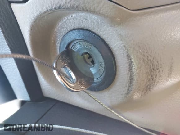 ✅ 2010 Hyundai Santa Fe Limited • VIN: 5NMSK4AG6AH350580 • Lot: 43389173. Listed on IAAI with 116,956 mi. Free auction sales archive from the USA and detailed vehicle history report at DreamBid. Image 11.