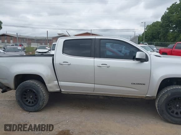 ✅ 2017 Chevrolet Colorado 2WD WT • VIN: 1GCGSBEN4H1303233 • Lot: 42896855. Listed on IAAI with 159,577 mi. Free auction sales archive from the USA and detailed vehicle history report at DreamBid. Image 13.