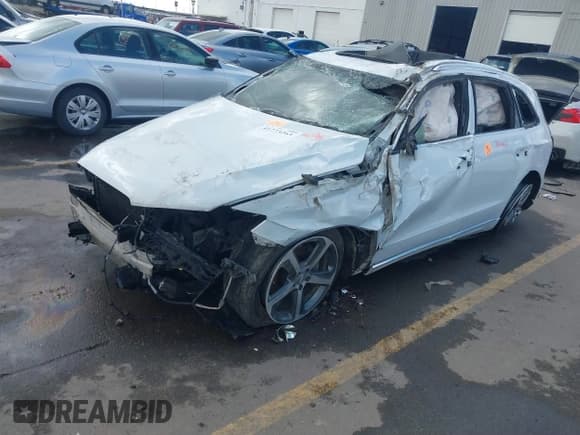 ✅ 2016 Audi Q5 Premium Plus • VIN: WA1CVAFP7GA056833 • Лот: 41773263. Опубликован ранее на IAAI с пробегом Не указан. Бесплатный доступ к архиву аукционных продаж из США и подробный отчёт об истории автомобиля на DreamBid. Изображение 17.