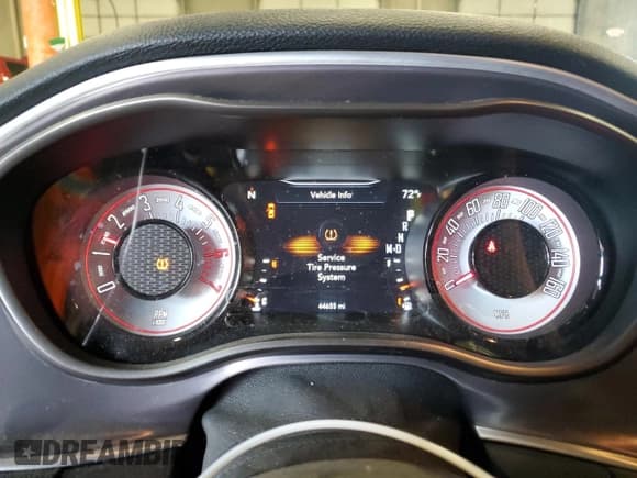 ✅ 2019 Dodge Challenger R/T • VIN: 2C3CDZBT6KH570116 • Lot: 64415734. Wystawiony na Copart z przebiegiem 44 655 mil. Bezpłatny archiwum sprzedaży aukcyjnych z USA i szczegółowy raport historii pojazdu na DreamBid. Zdjęcie 9.