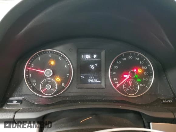 ✅ 2010 Volkswagen Jetta S • VIN: 3VWJZ7AJ2AM003939 • Лот: 64575465. Опубликован ранее на Copart с пробегом 194 688 миль. Бесплатный доступ к архиву аукционных продаж из США и подробный отчёт об истории автомобиля на DreamBid. Изображение 9.