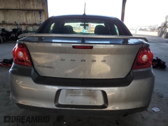 ✅ 2014 Dodge Avenger SE • VIN: 1C3CDZAB2EN155749 • Лот: 79128204. Опубликован ранее на Copart с пробегом 121 996 миль. Бесплатный доступ к архиву аукционных продаж из США и подробный отчёт об истории автомобиля на DreamBid. Изображение 6.