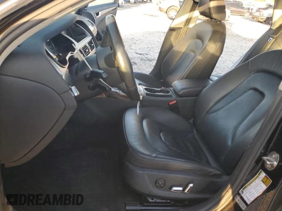 ✅ 2013 Audi allroad A4 Premium Plus • VIN: WA1UFAFL1DA208082 • Лот: 81874355. Опубликован ранее на Copart с пробегом 139 437 миль. Бесплатный доступ к архиву аукционных продаж из США и подробный отчёт об истории автомобиля на DreamBid. Изображение 7.