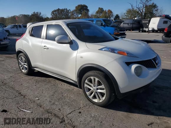 ✅ 2013 Nissan Juke SL • VIN: JN8AF5MVXDT218185 • Lot: 90236085. Listed on Copart with 102,955 mi. Free auction sales archive from the USA and detailed vehicle history report at DreamBid. Image 4.