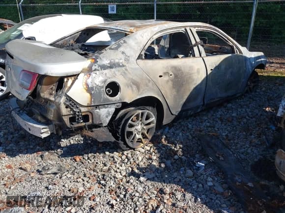 ✅ 2014 Chevrolet Malibu LT • VIN: 1G11C5SL5EF222028 • Lot: 43383037. Listed on IAAI with Not provided. Free auction sales archive from the USA and detailed vehicle history report at DreamBid. Image 4.