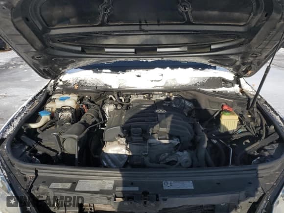 ✅ 2013 Volkswagen Touareg Exec • VIN: WVGEF9BP2DD002295 • Lot: 47942035. Listed on Copart with 146,695 mi. Free auction sales archive from the USA and detailed vehicle history report at DreamBid. Image 12.