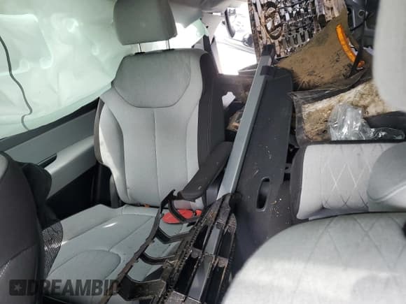 ✅ 2022 Hyundai Palisade SEL • VIN: KM8R24HE8NU443789 • Лот: 73958354. Опубликован ранее на Copart с пробегом Не указан. Бесплатный доступ к архиву аукционных продаж из США и подробный отчёт об истории автомобиля на DreamBid. Изображение 10.