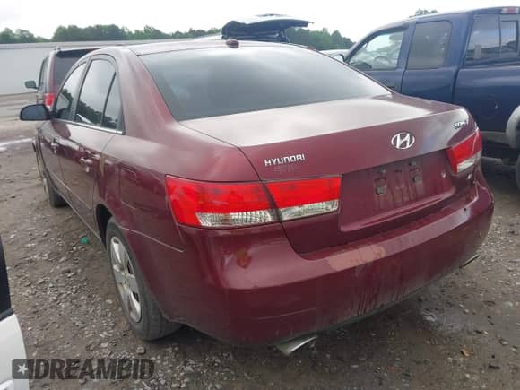 2008 Hyundai Sonata GLS z VIN 5NPET46F28H345979, wystawiony jako IAAI lot #42376426 z przebiegiem 267 372 mil mil oraz . Historia ofert i sprzedaży dostępna na DreamBid. Obrazek 3.