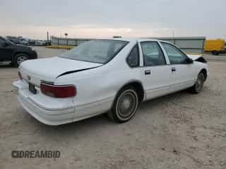 1995 Chevrolet Caprice z VIN 1G1BL52WXSR170887, wystawiony jako Copart lot #67108075 z przebiegiem 78 913 mil mil oraz Szkoda całkowita • Salvage title. Historia ofert i sprzedaży dostępna na DreamBid. Obrazek 3.