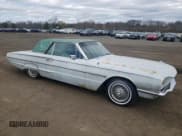 ✅ 1966 Ford Thunderbird • VIN: 6Y83Q121322 • Лот: 53203085. Опубликован ранее на Copart с пробегом 93 974 миль. Бесплатный доступ к архиву аукционных продаж из США и подробный отчёт об истории автомобиля на DreamBid. Изображение 4.