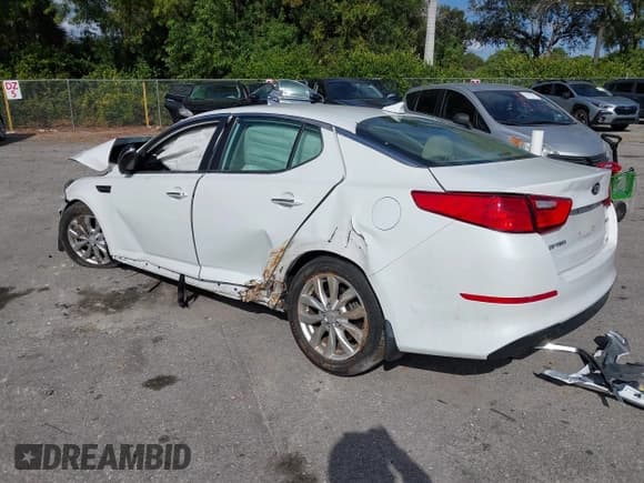 ✅ 2015 Kia Optima EX • VIN: 5XXGN4A79FG475804 • Lot: 43797297. Listed on IAAI with Not provided. Free auction sales archive from the USA and detailed vehicle history report at DreamBid. Image 3.